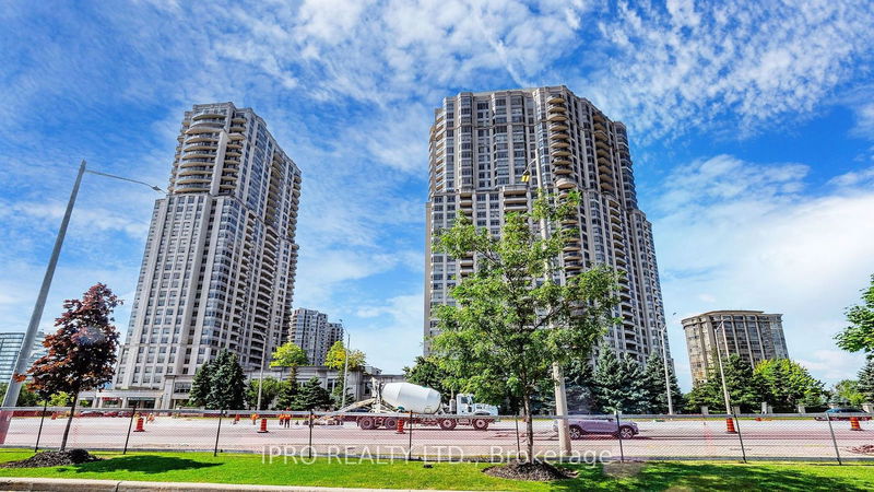  812 - 35 Kingsbridge Gdns  Mississauga, L5R 3Z5 | Image 1