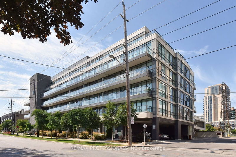 home for lease on 604-8 Fieldway Road