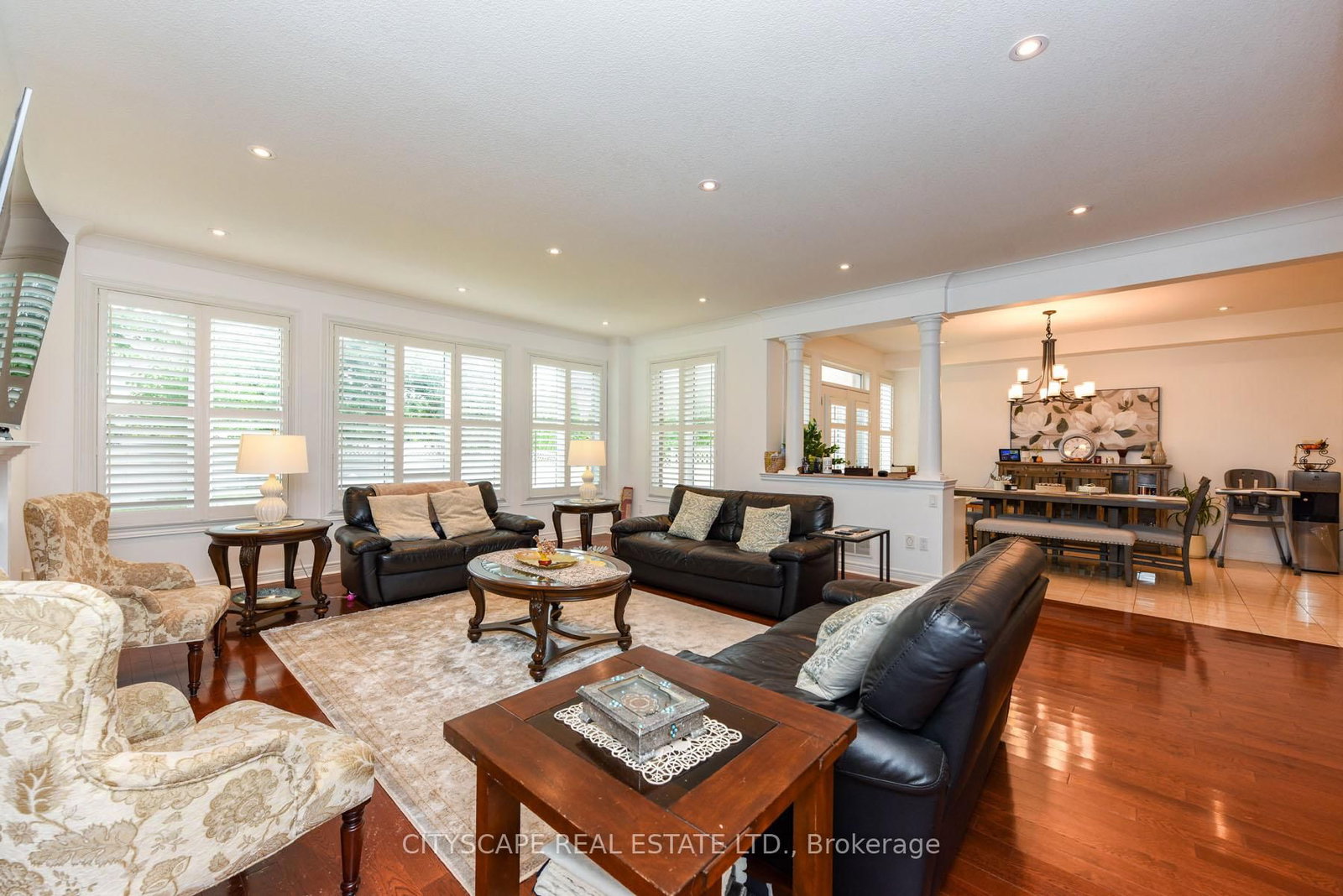 Listing Image 15