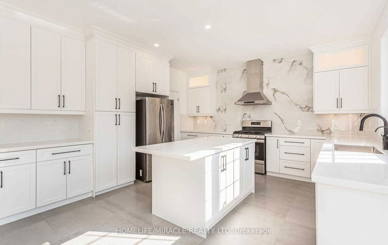 1 Pali Dr  Brampton, L6P 1G3 | Image 11