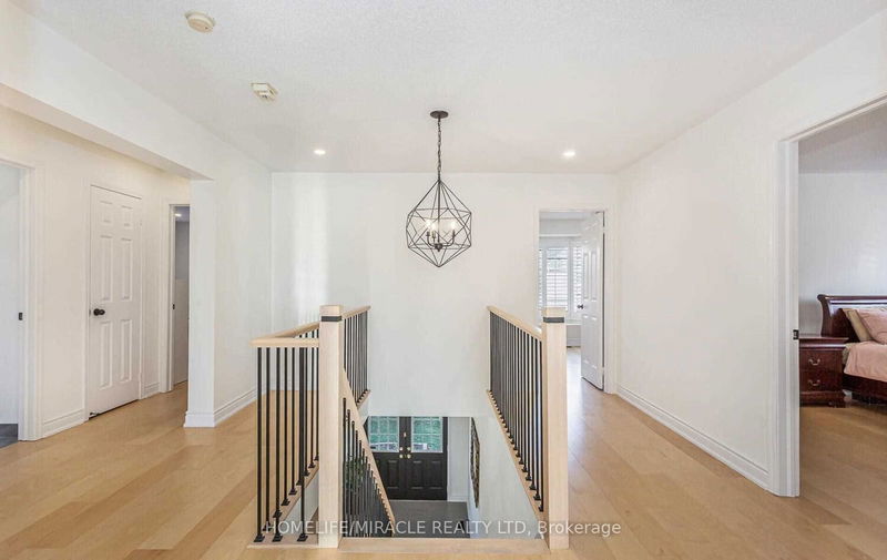 1 Pali Dr  Brampton, L6P 1G3 | Image 16