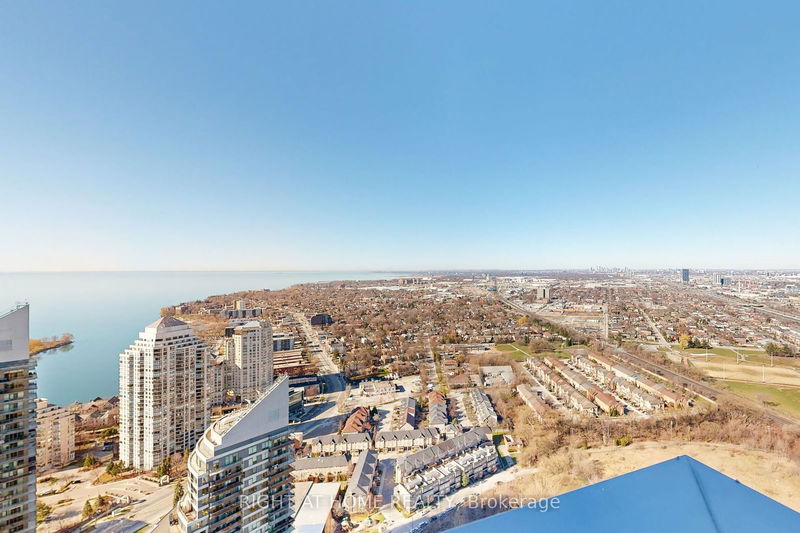  UPH02 - 2220 Lake Shore Blvd W Toronto, M8V 0C1 | Image 24