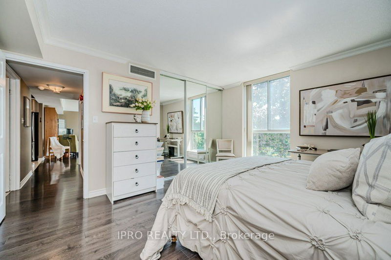  302 - 1071 Queens Ave  Oakville, L6H 2R5 | Image 11