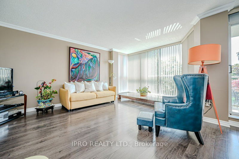  302 - 1071 Queens Ave  Oakville, L6H 2R5 | Image 2