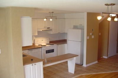 Unit 12 — 5950 Glen Erin Dr, Mississauga - Central Erin Mills image-0-4