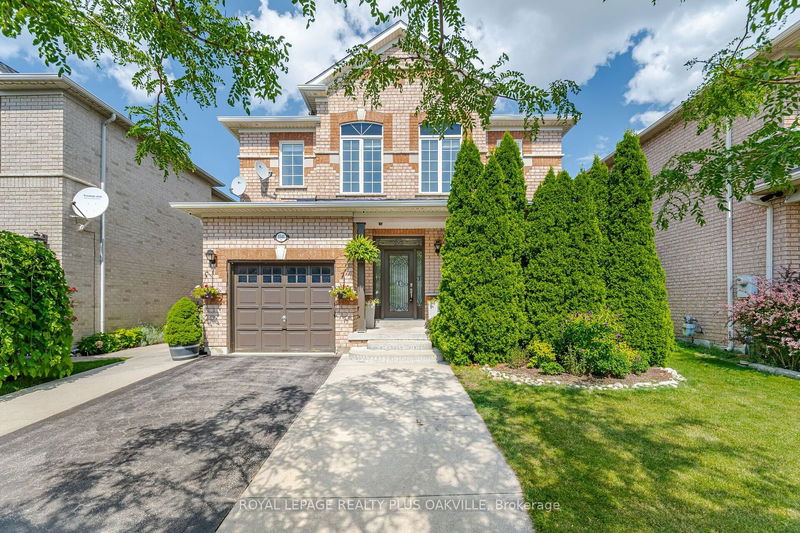 3541 Jorie Cres  Mississauga, L5M 7G5 | Image 1