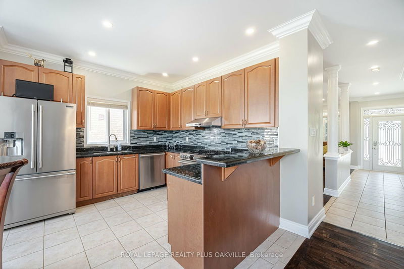 3541 Jorie Cres  Mississauga, L5M 7G5 | Image 14