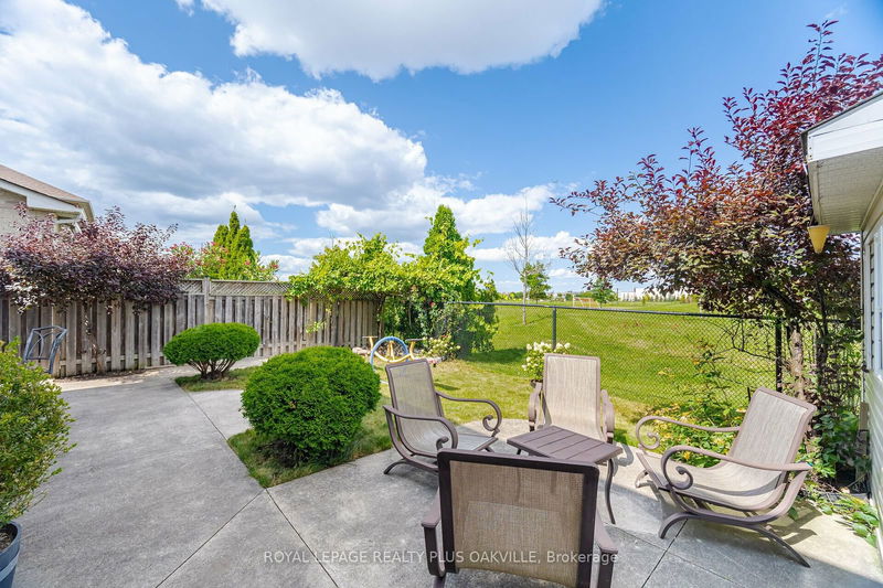 3541 Jorie Cres  Mississauga, L5M 7G5 | Image 37