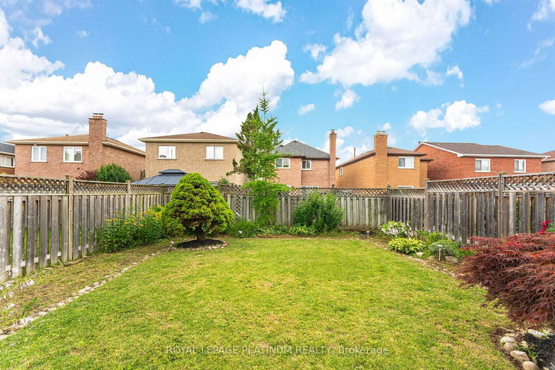 28 Kentucky Dr  Brampton, L6Y 4G2 | Image 39