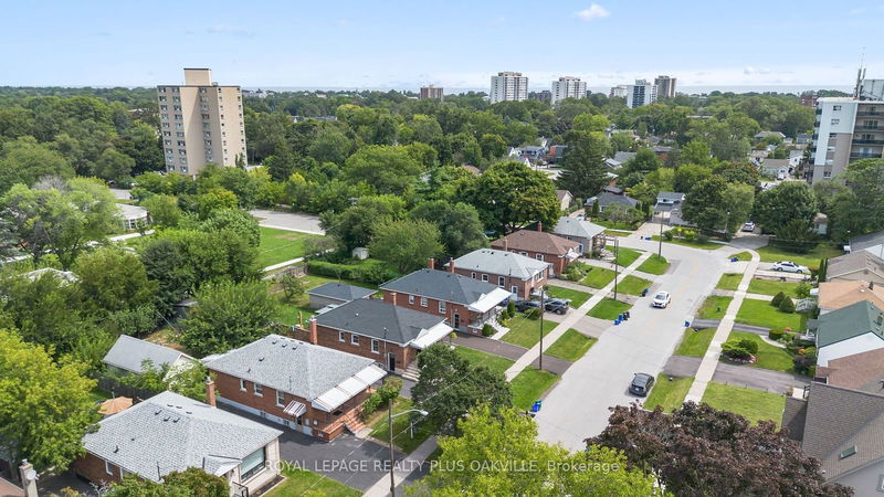 377 Bartos Dr  Oakville, L6K 3E5 | Image 34