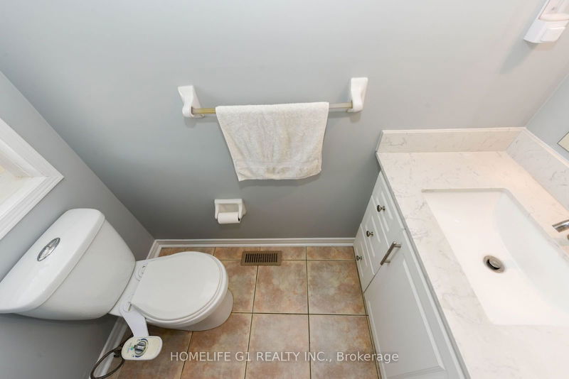 27 Salonica Rd  Brampton, L7A 3K9 | Image 5