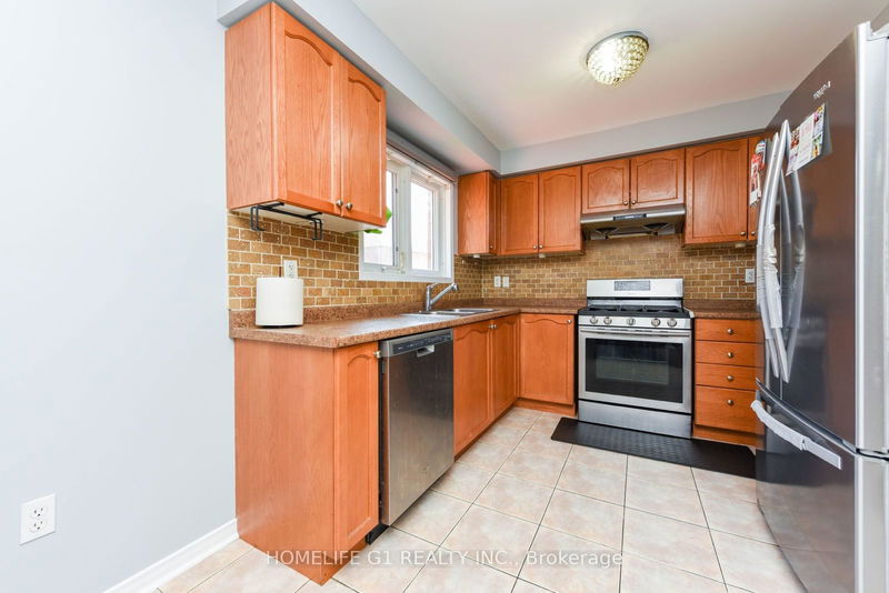 27 Salonica Rd  Brampton, L7A 3K9 | Image 9