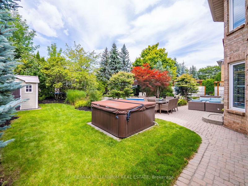 1050 Masters Green   Oakville, L6M 2P1 | Image 35