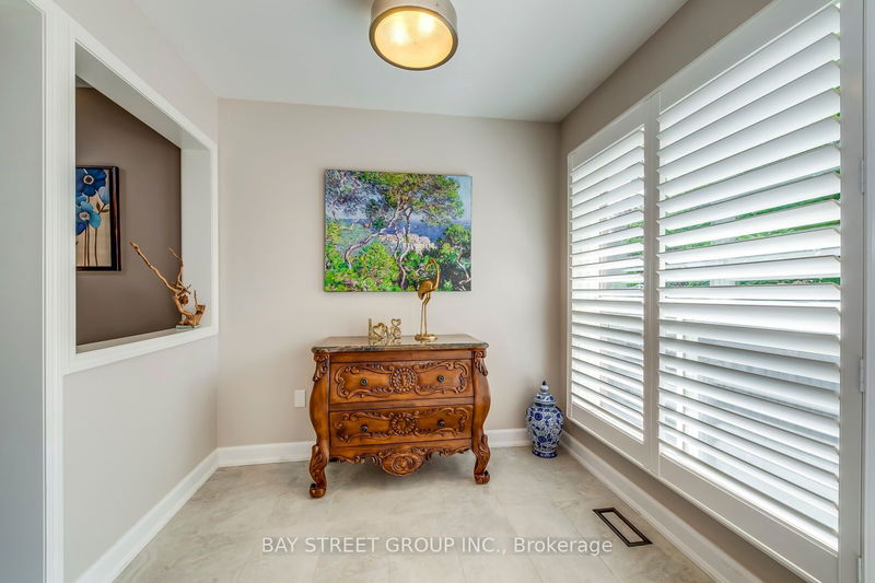 2554 Dashwood Dr  Oakville, L6M 4C2 | Image 18