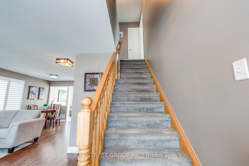 2554 Dashwood Dr  Oakville, L6M 4C2 | Image 21