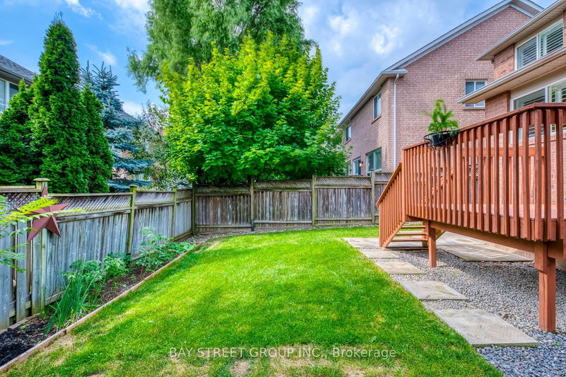 2554 Dashwood Dr  Oakville, L6M 4C2 | Image 35