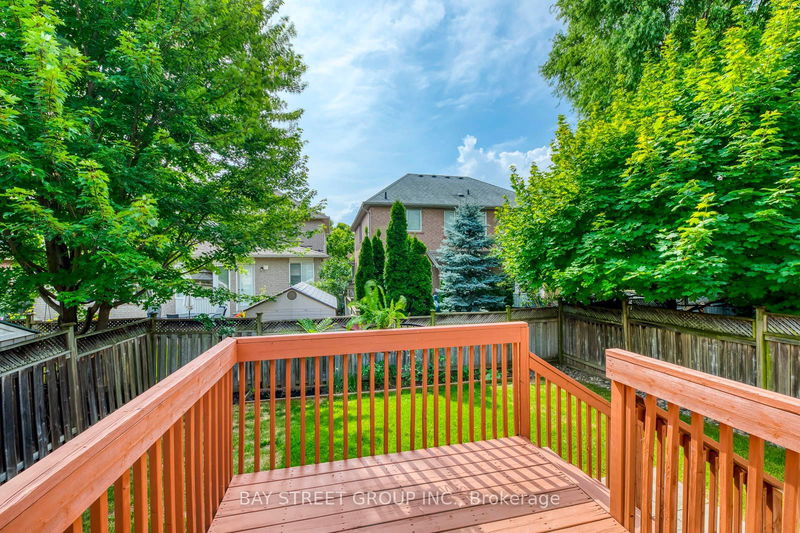 2554 Dashwood Dr  Oakville, L6M 4C2 | Image 39