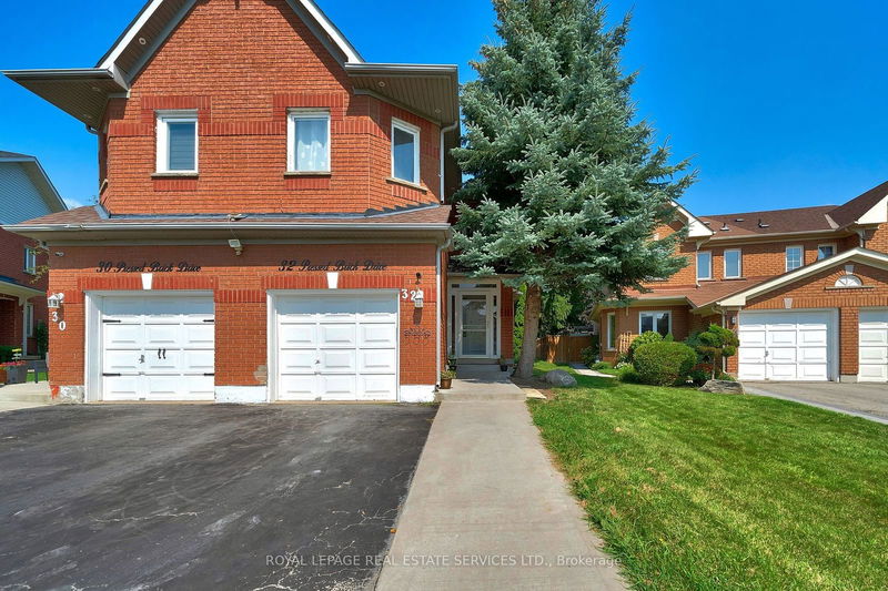 32 Pressed Brick Dr  Brampton, L6V 4K3 | Image 1