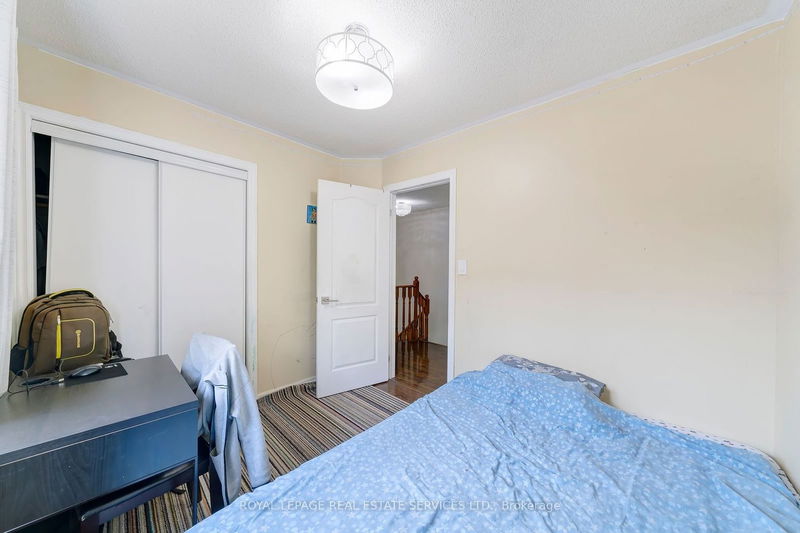 32 Pressed Brick Dr  Brampton, L6V 4K3 | Image 15