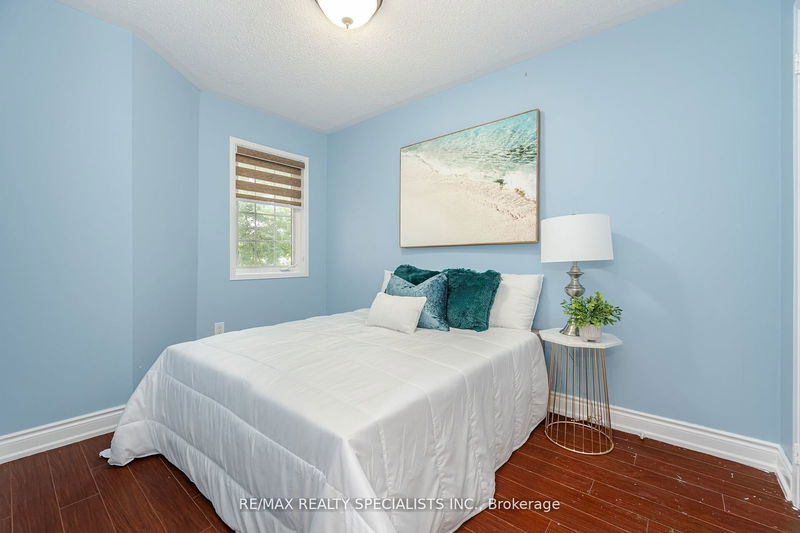 61 Seaside Circ  Brampton, L6R 2G8 | Image 25