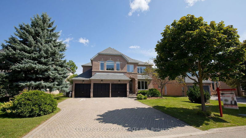 5331 Roanoke Crt  Mississauga, L5M 5H8 | Image 2