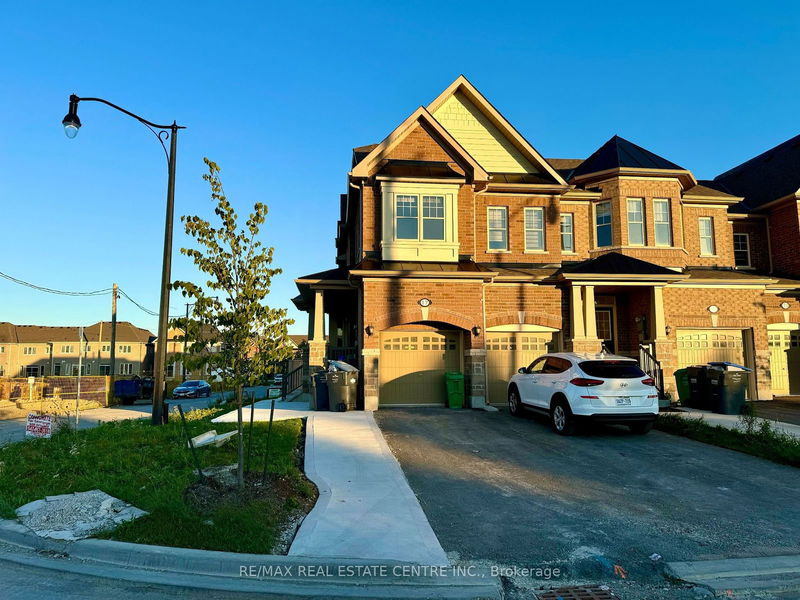 home for lease on 17 Bushwood Trail