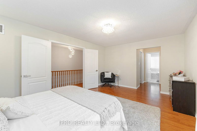 14 Valleywest Rd  Brampton, L6P 2J9 | Image 22