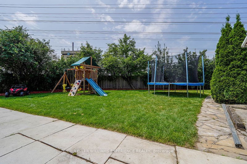 125 Alicewood Crt  Toronto, M9V 3Y1 | Image 33