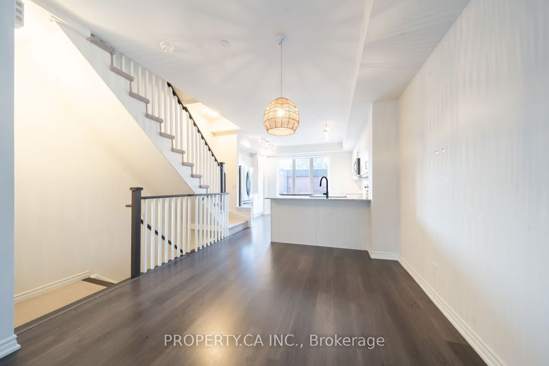 home for lease on 9-80 Eastwood Park Gdns
