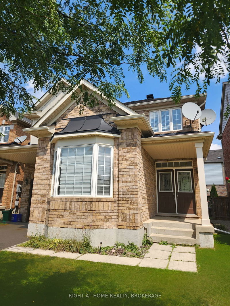 home for lease on 3246 Munson Crescent