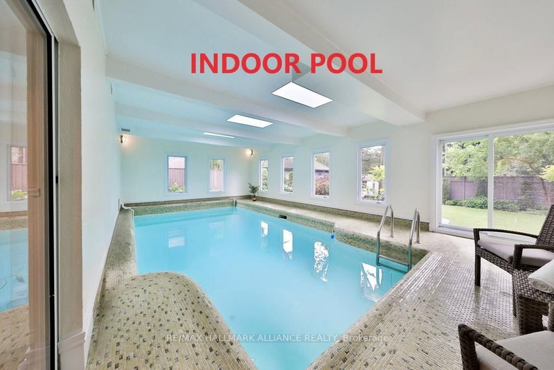 1316 Cambridge Dr, Oakville, L6J 1S3 | Image 3