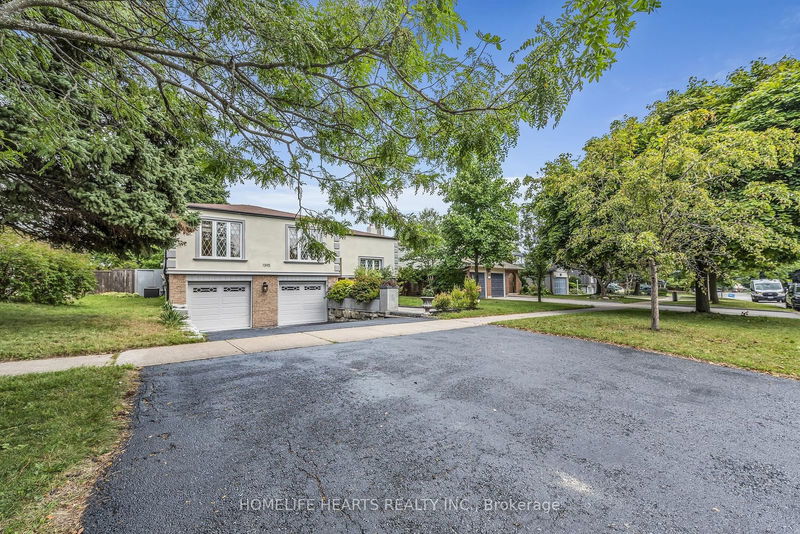 1395 Grosvenor St  Oakville, L6H 2V9 | Image 3