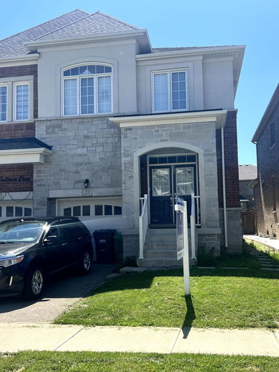 23 Little Britain Cres  Brampton, L6Y 6A9 | Image 1