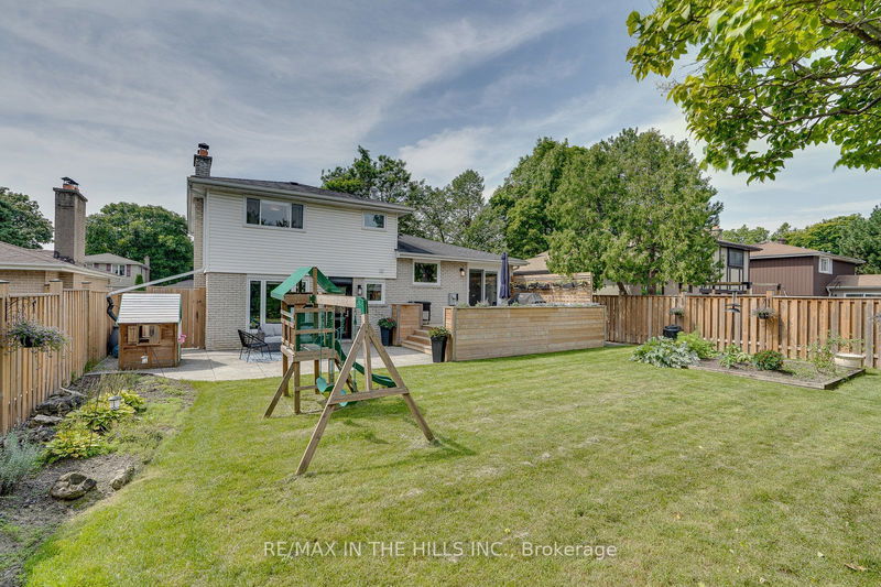 43 Parkview Pl  Brampton, L6W 2G2 | Image 24