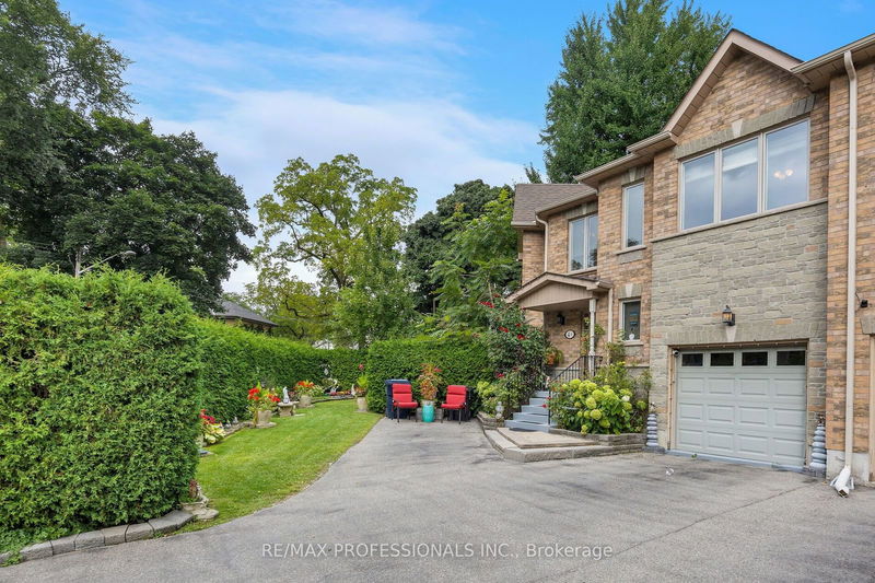 home for sale on 4A Donnybrook Lane