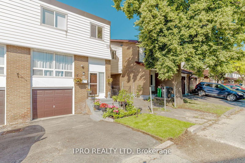 home for sale on 85-7500 Goreway Drive