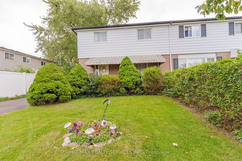home for sale on 92 Forsythia Road