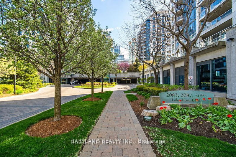  809 - 2083 Lake Shore Blvd W Toronto, M8V 4G2 | Image 2