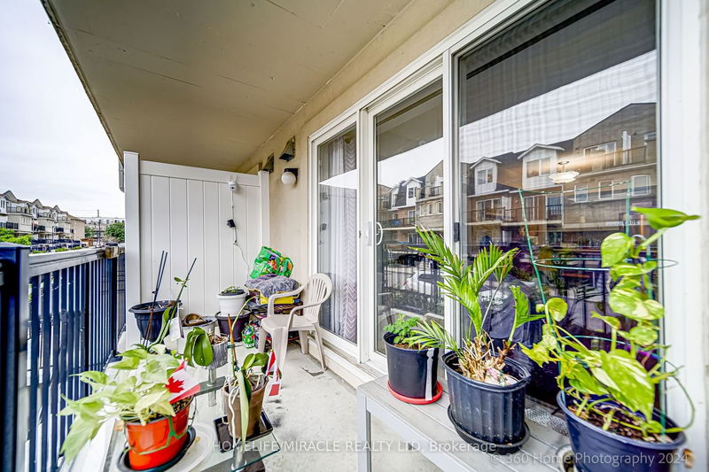  2067 - 3041 Finch Ave W Toronto, M9M 0A4 | Image 36