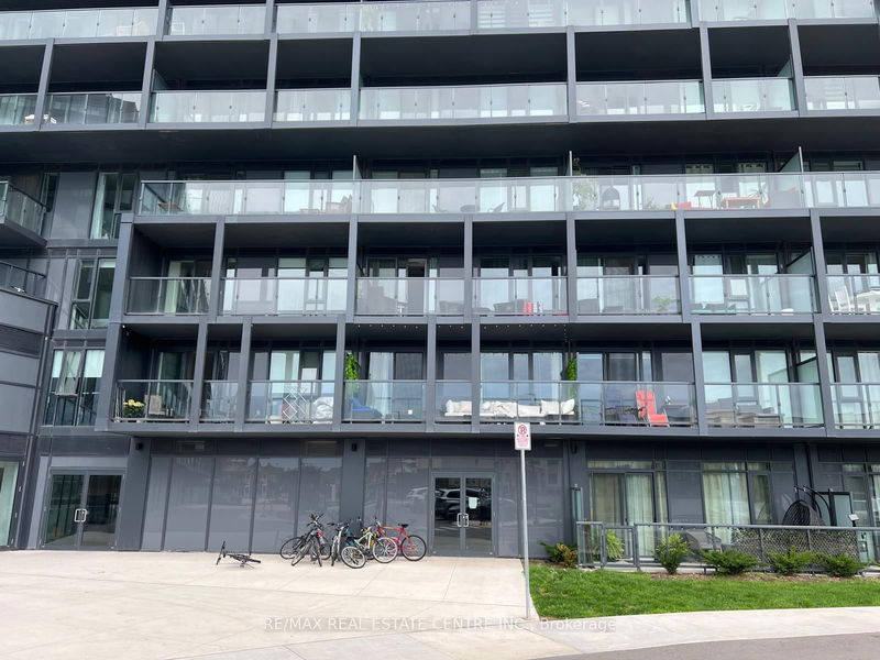 home for lease on B914-3200 Dakota Common Road