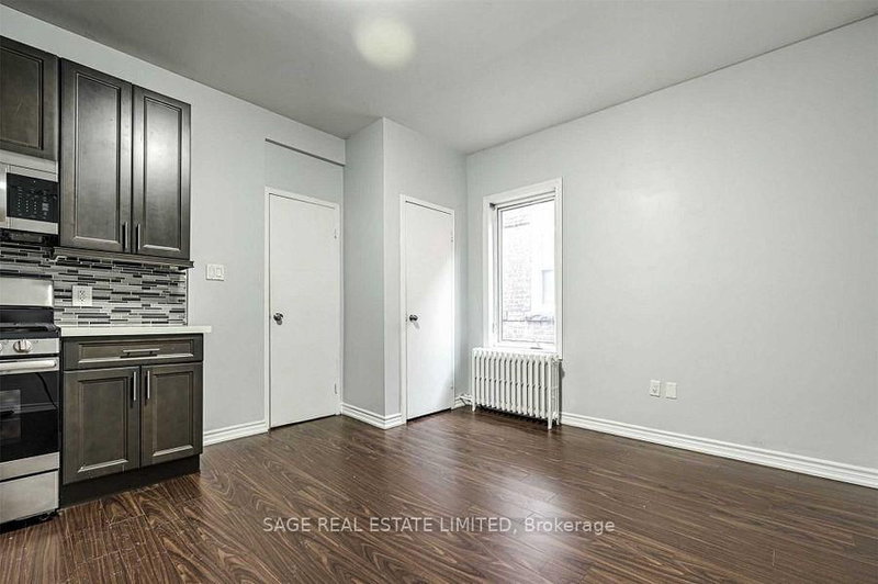 202 - 70 Melbourne Ave, Toronto, M6K 1K7 | Image 3