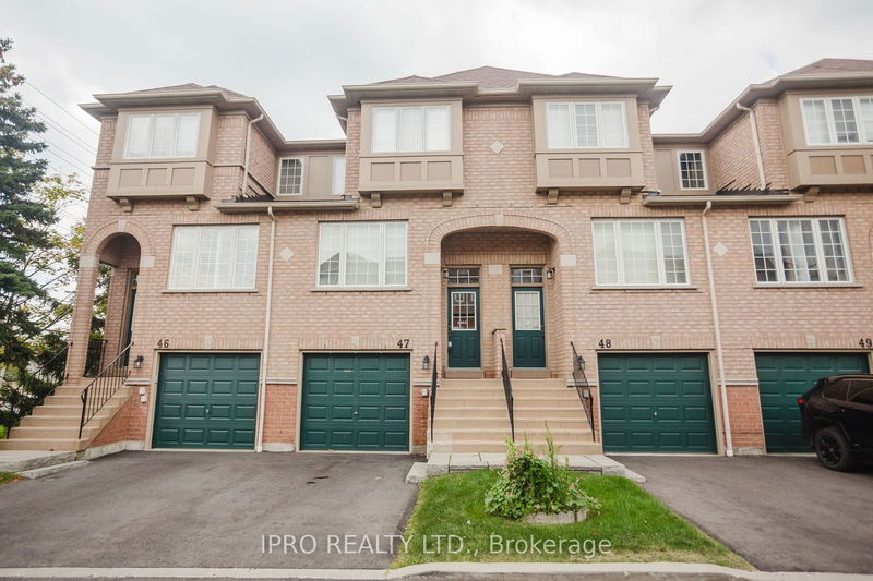  47 - 3020 Cedarglen Gate  Mississauga, L5C 4S7 | Image 1