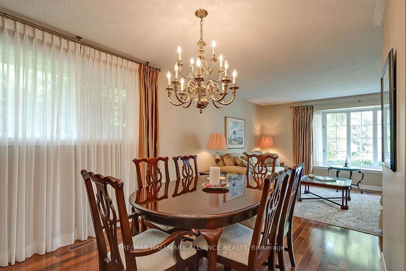 2492 Woburn Cres  Oakville, L6L 5E9 | Image 12