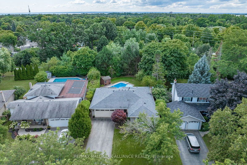 2492 Woburn Cres  Oakville, L6L 5E9 | Image 37