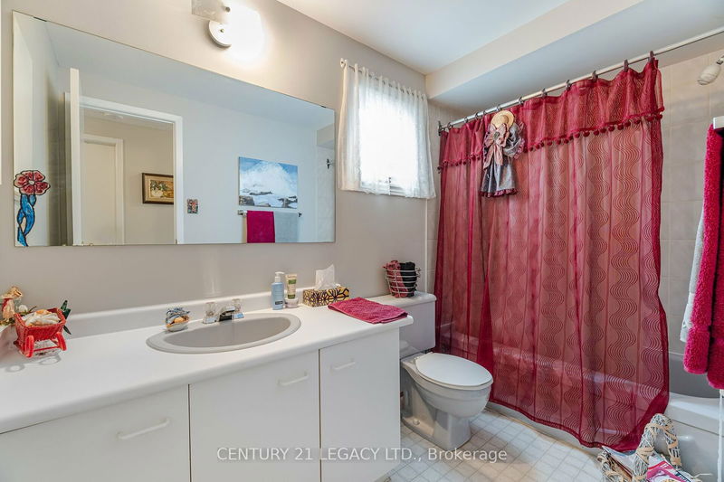 89 Cutters Cres  Brampton, L6Y 4M2 | Image 25