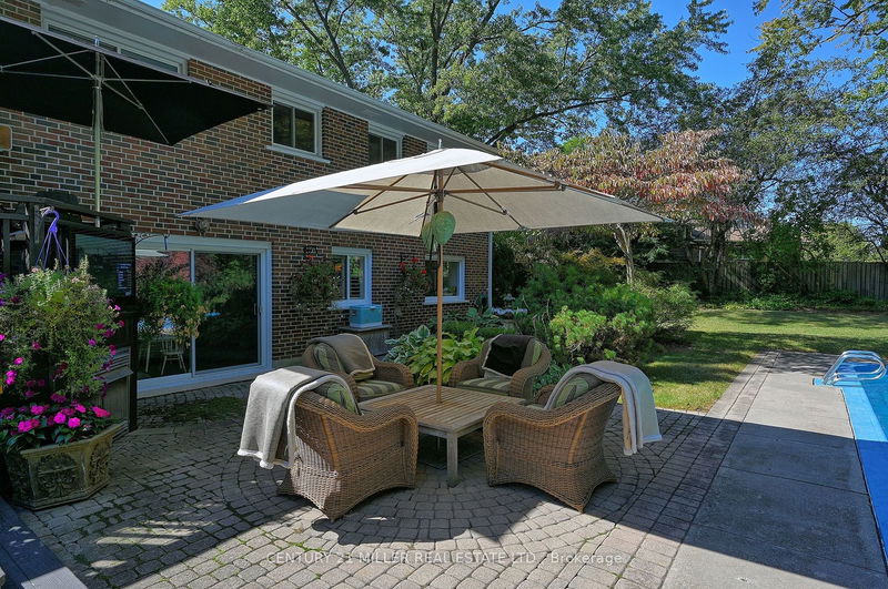 153 Wolfdale Ave  Oakville, L6L 4R9 | Image 10