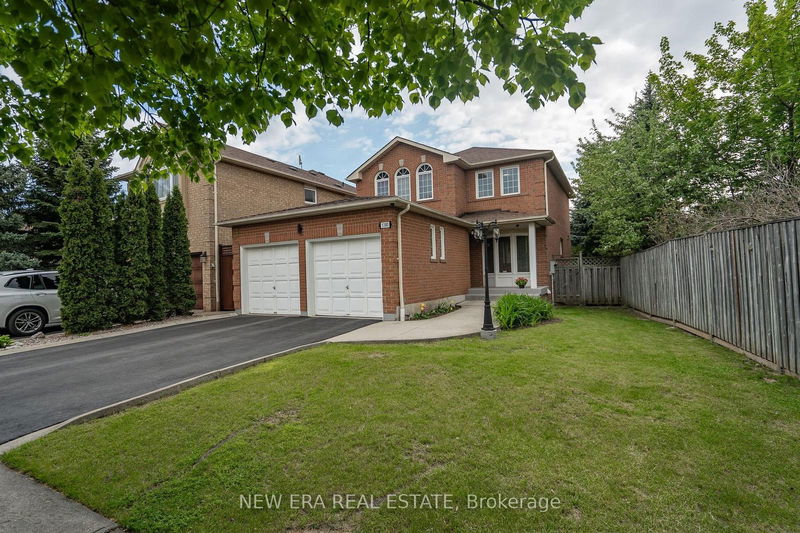 5380 Floral Hill Cres  Mississauga, L5V 1V3 | Image 1