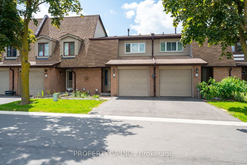 52 Greenwich Circ  Brampton, L6S 2E8 | Image 1