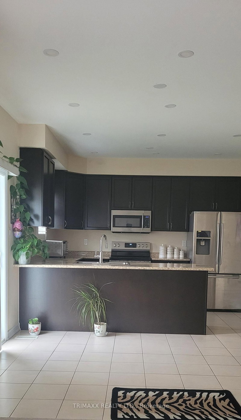 88 Education Rd, Brampton, L6P 3W3 | Image 2