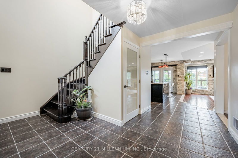 26 Porchlight Rd  Brampton, L6X 4S2 | Image 5